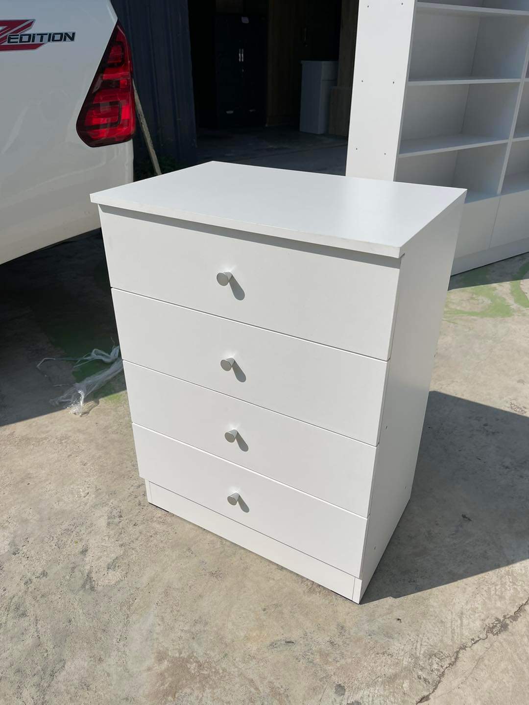 Tủ gỗ công nghiệp MDF chống ẩm 4 ngăn kéo màu trắng GHF-7137 6 Tủ gỗ công nghiệp MDF chống ẩm 4 ngăn kéo màu trắng GHF-7137