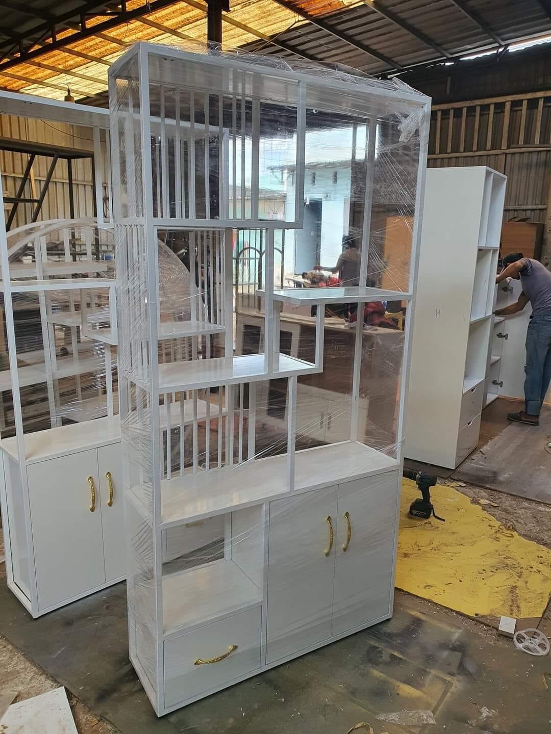 Kệ trang trí khung chân sắt mặt gỗ GHS-9226